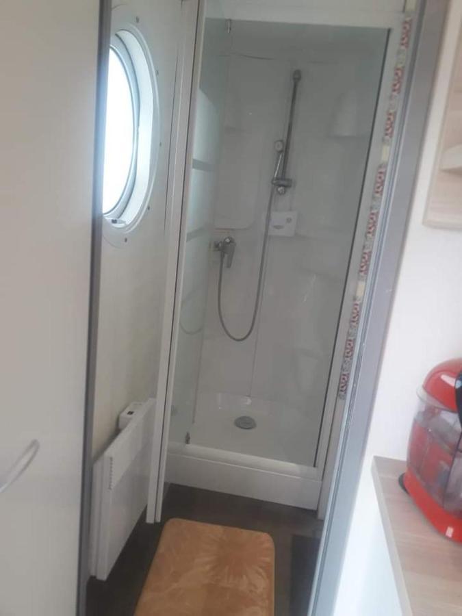 Anne Marie Vous Accueilles Dans Son Logement Familiale Pour 6 Personnes 3 Chambres Confortable Proche D Europa Park A Boofzheim Dans Camping 3 Etoiles Exteriér fotografie