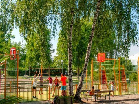 Anne Marie Vous Accueilles Dans Son Logement Familiale Pour 6 Personnes 3 Chambres Confortable Proche D Europa Park A Boofzheim Dans Camping 3 Etoiles Exteriér fotografie