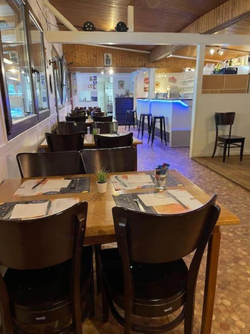 Anne Marie Vous Accueilles Dans Son Logement Familiale Pour 6 Personnes 3 Chambres Confortable Proche D Europa Park A Boofzheim Dans Camping 3 Etoiles Exteriér fotografie
